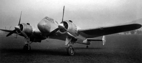gloster_f9-37-1.jpg, 28K