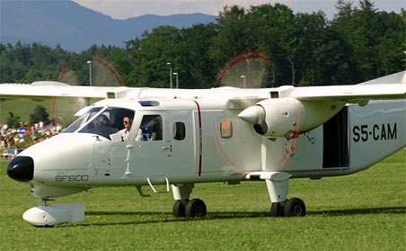 siai_sf-600-1.jpg, 29K
