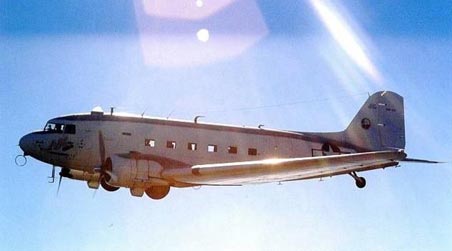 douglas_dc-3-7.jpg, 17K