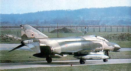 mcdonnel_phantom-24.jpg, 27K